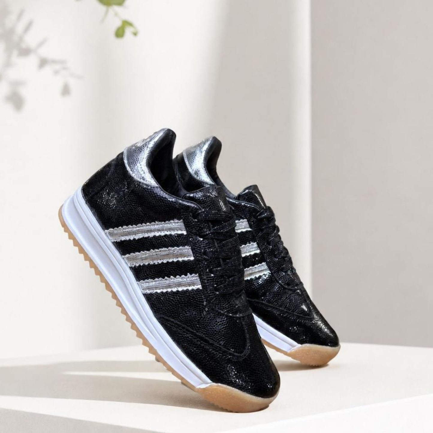 SNEAKERS METALIZADO DAMA